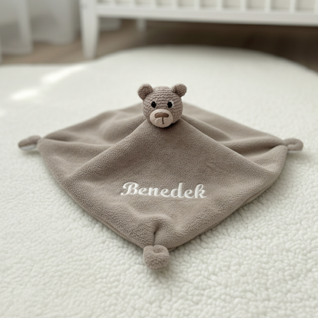 Mogyoróbarna szundikendő fiú