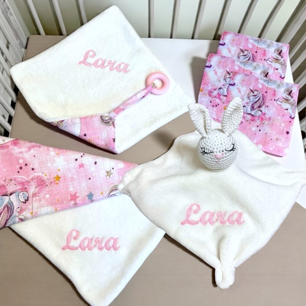 Törtfehér nyuszis szett hímzett névvel kislányoknak
