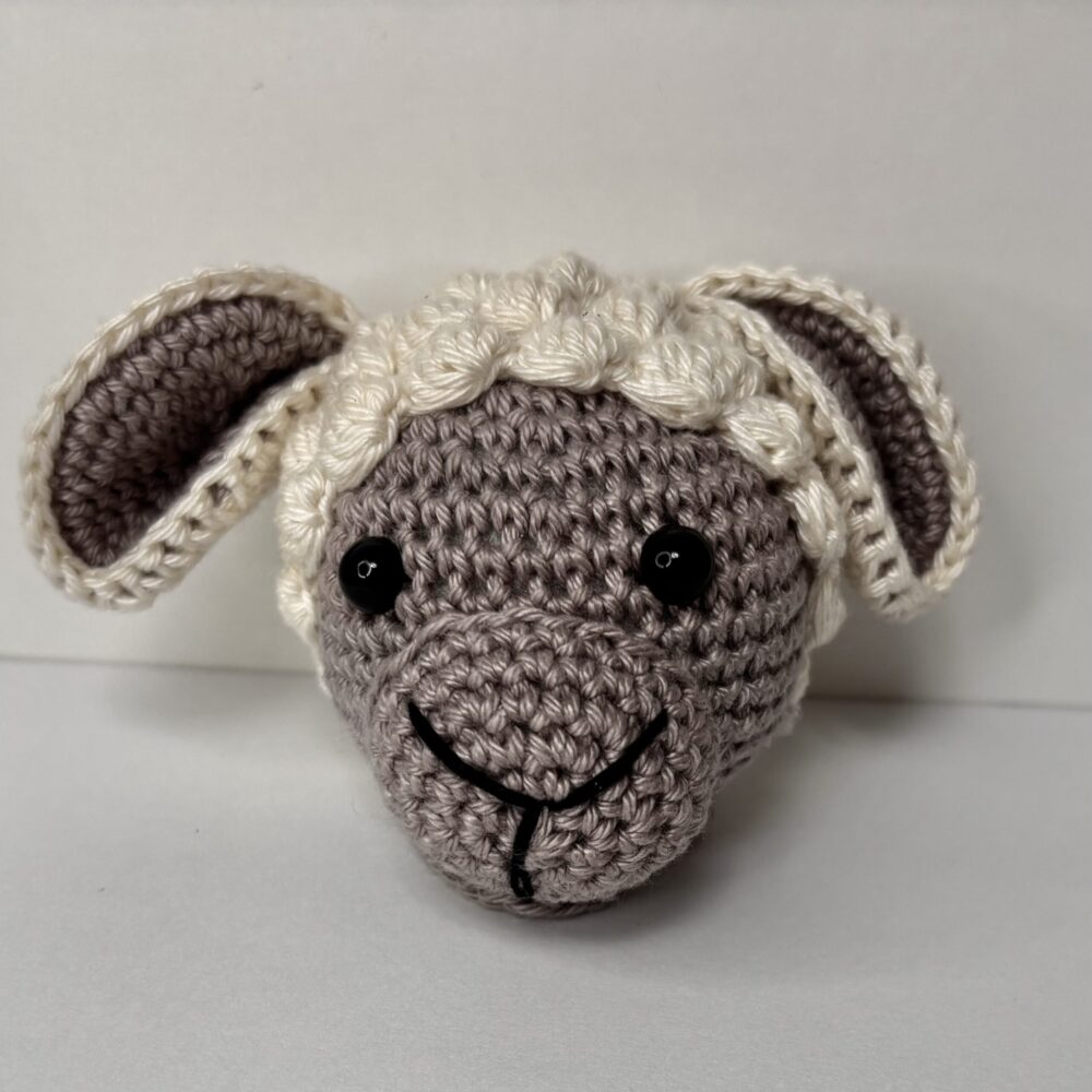 Mogyoróbarna szundikendő hímzett névvel kisfiúknak - Image 5