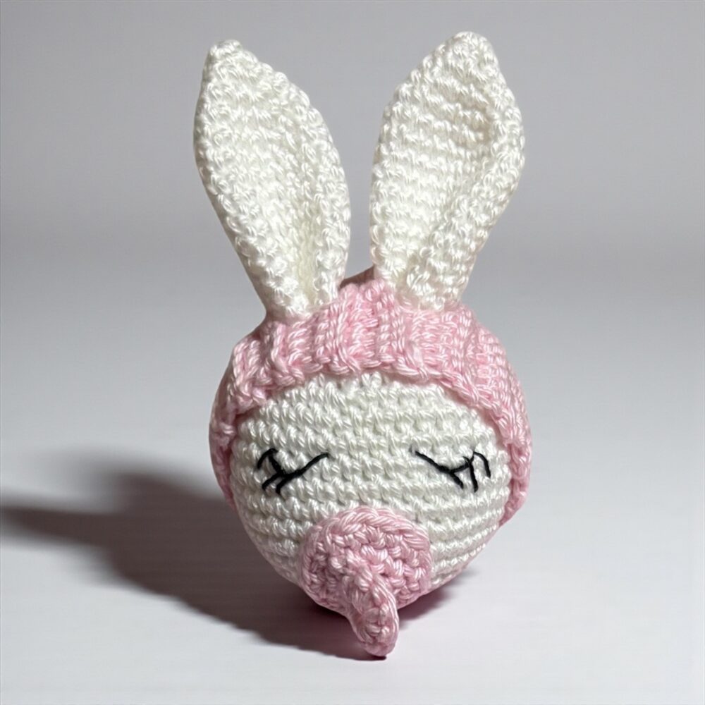 Törtfehér szundikendő hímzett névvel kislányoknak - Image 4