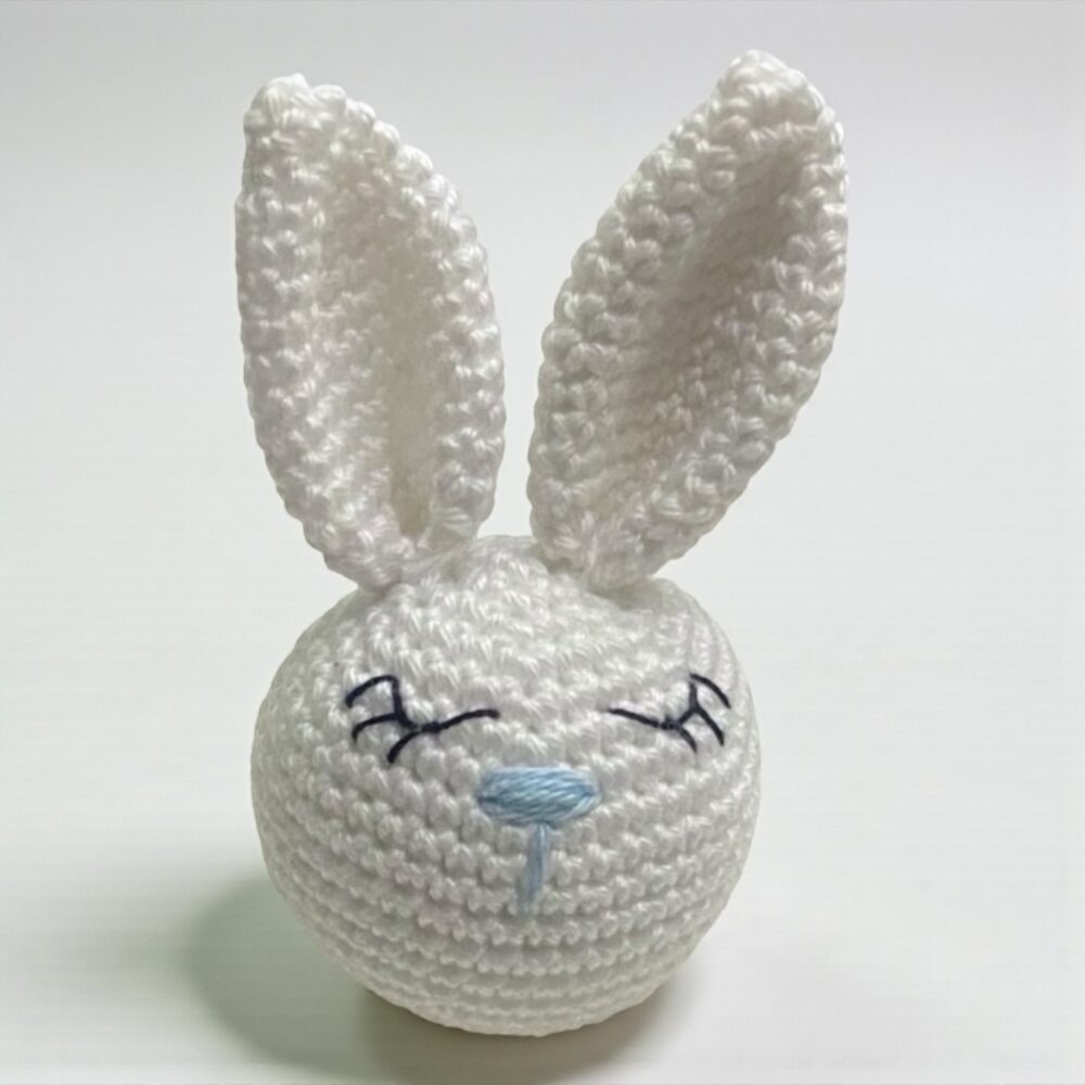 Törtfehér szundikendő hímzett névvel kisfiúknak - Image 10